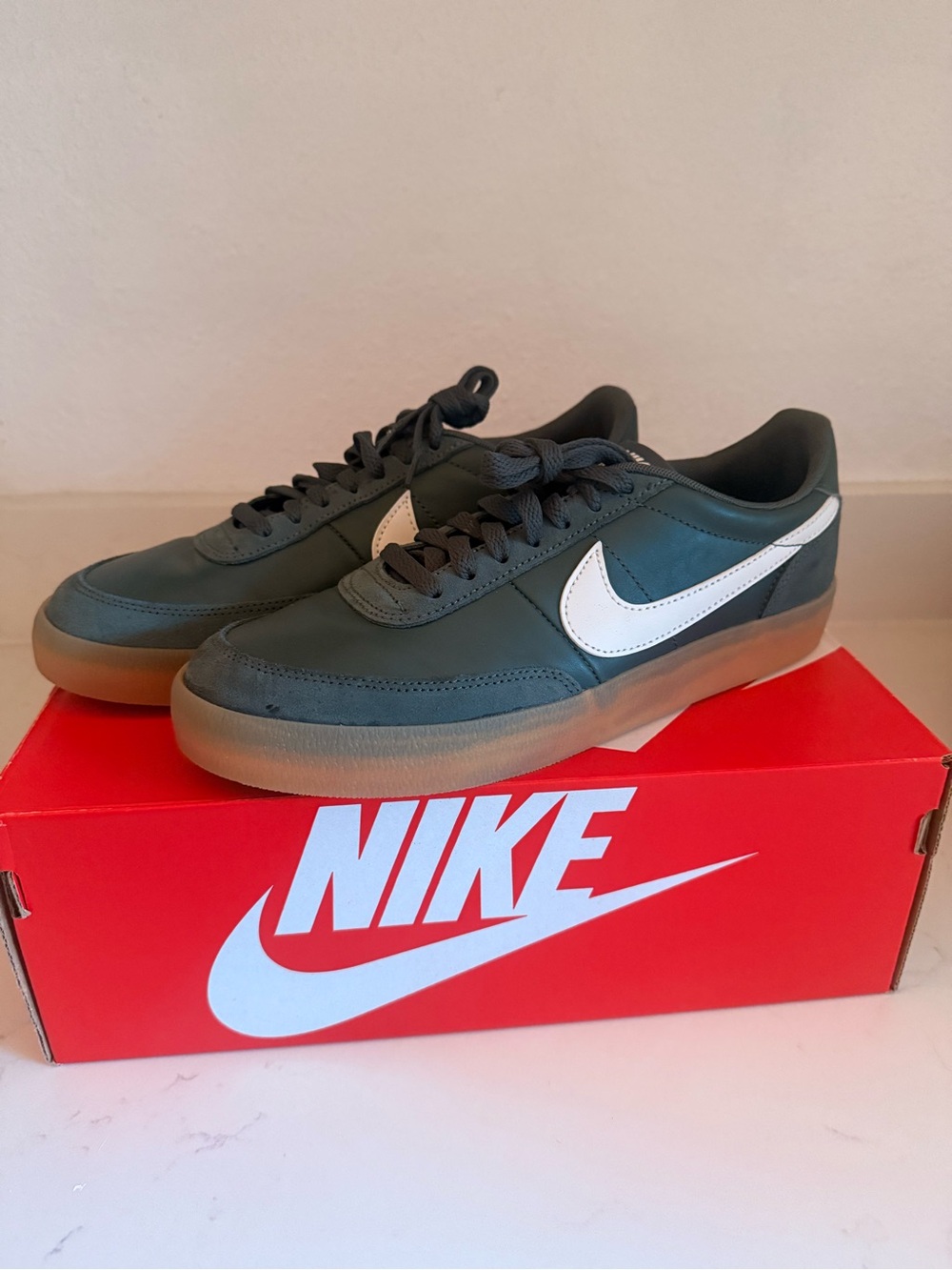 Nike Killshot 2 Low-Top Sneakers in Forest Green with White Swoosh and Gum Sole